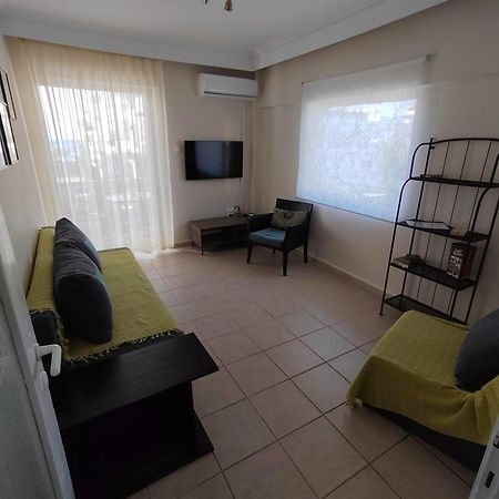 Ferienwohnung Kostalek Peraía Exterior foto